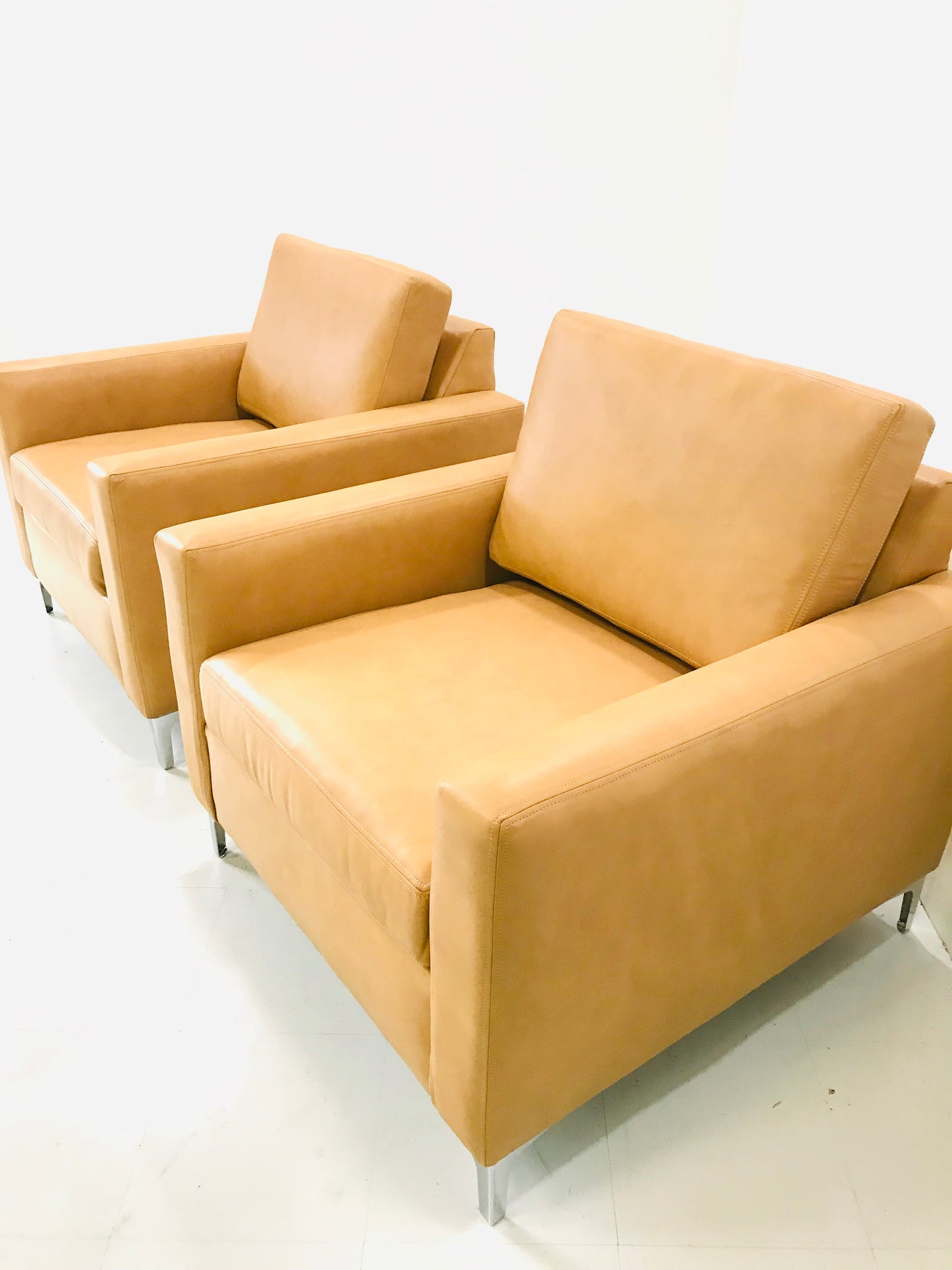 Bella Luxe Italian Leather Chair