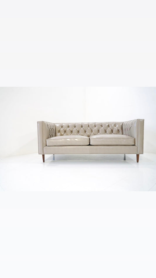 Italian Leather Diamond Tufted Love Seat