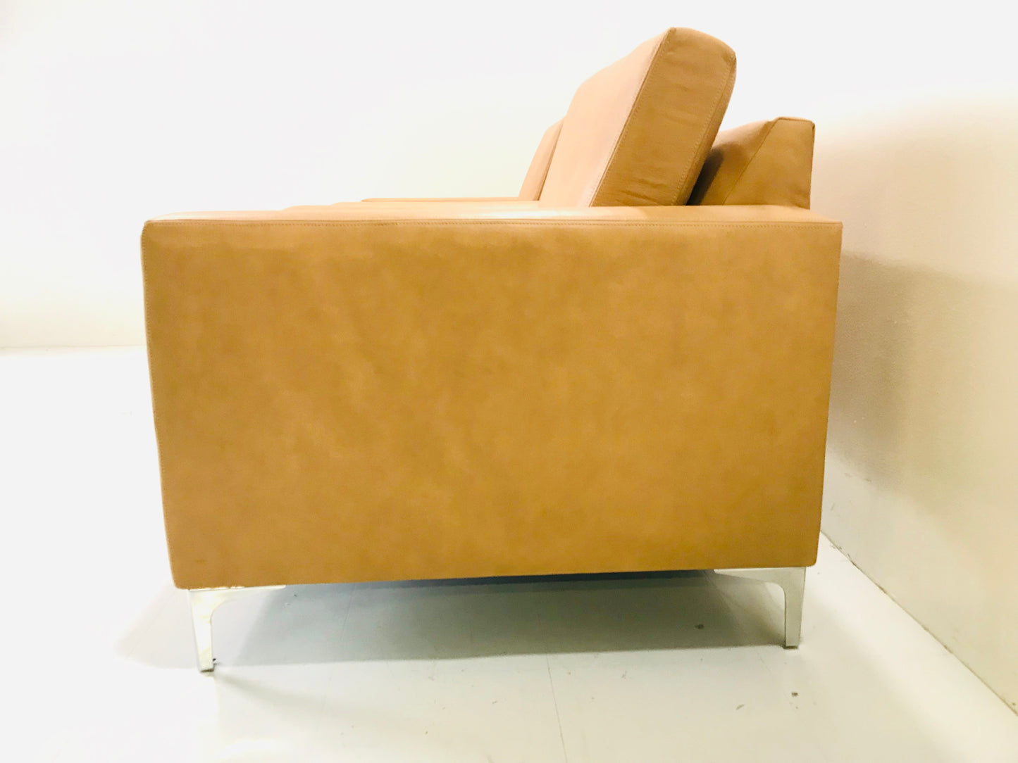Bella Luxe Italian Leather Chair