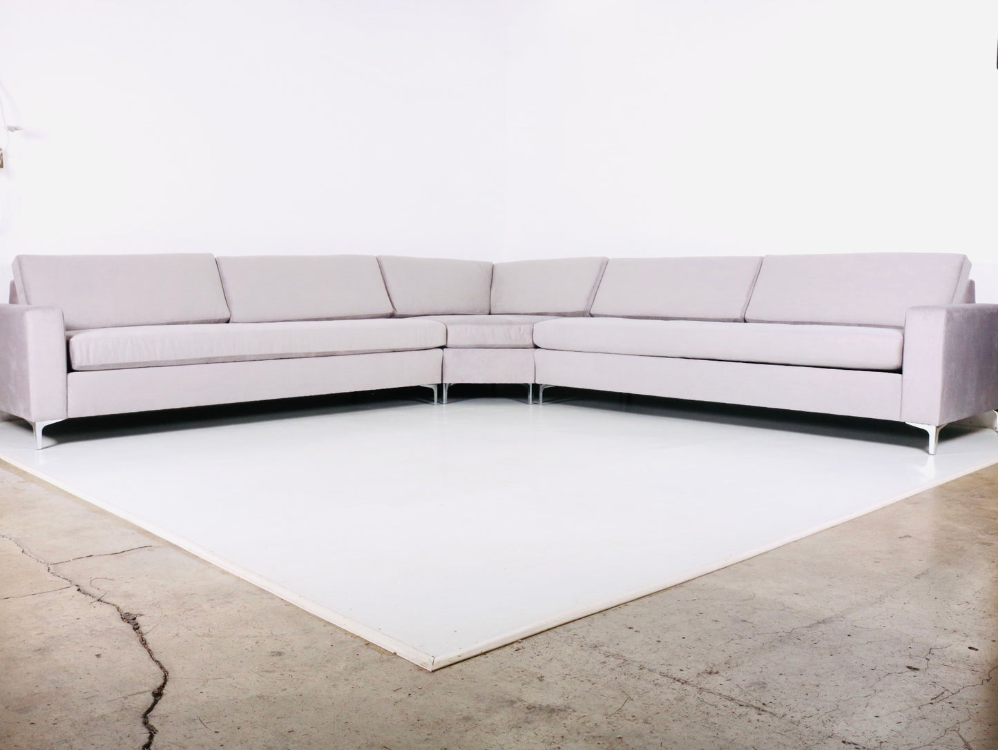 Bella Luxe Sectional Sofa