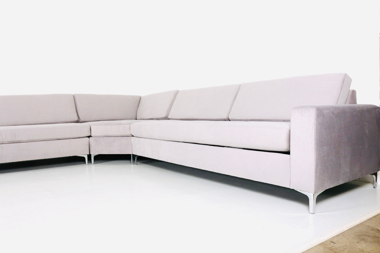 Bella Luxe Sectional Sofa