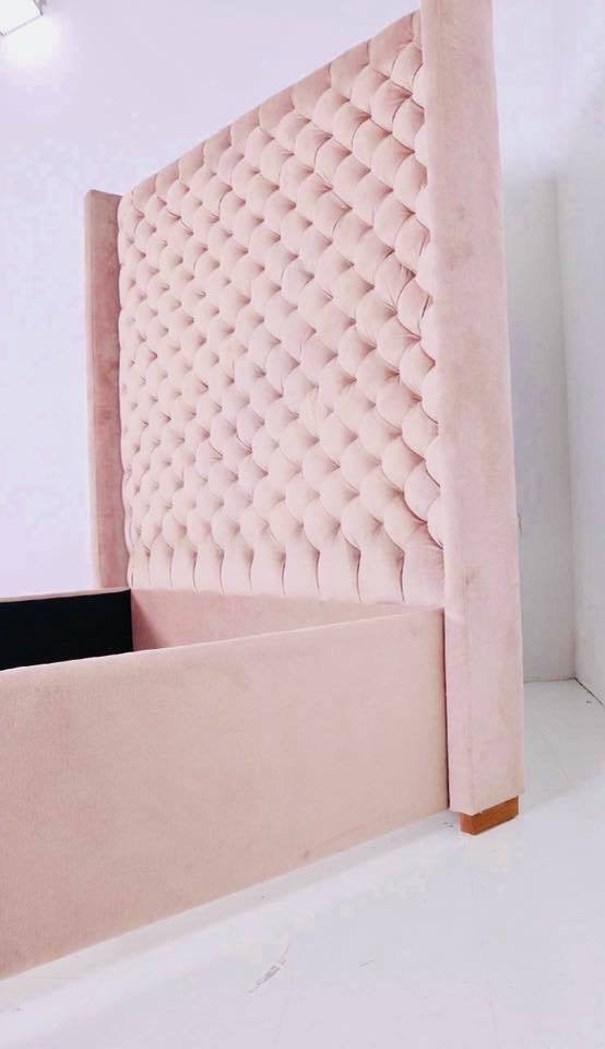 Hollywood Bed